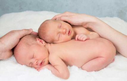 К чему сон родить близнецы
