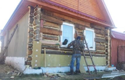 Как правильно и чем обшить деревянный дом